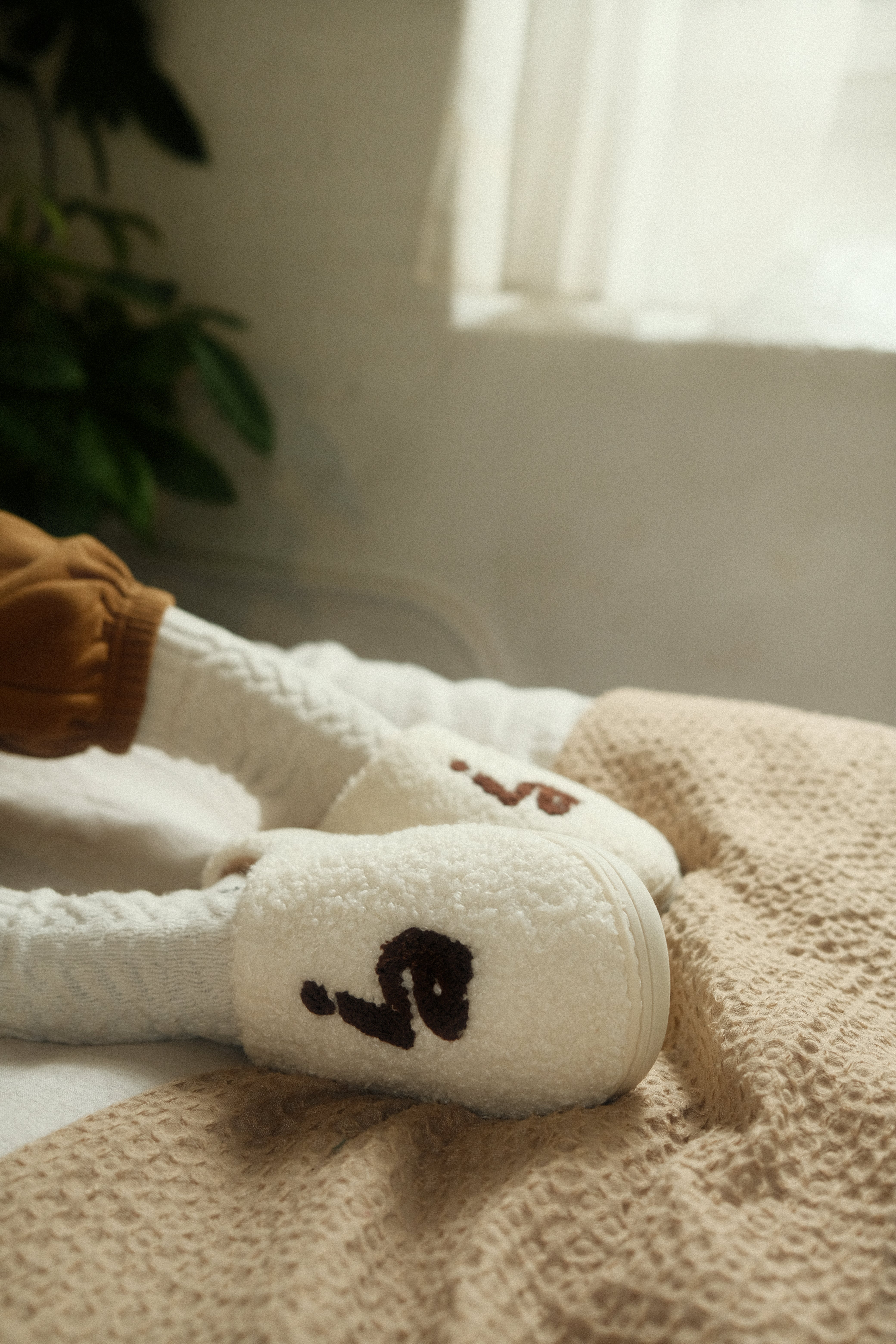 Stepping on Clouds Slipper